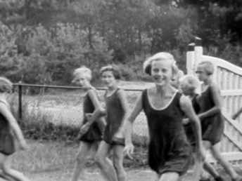 videos with 'summer camp'